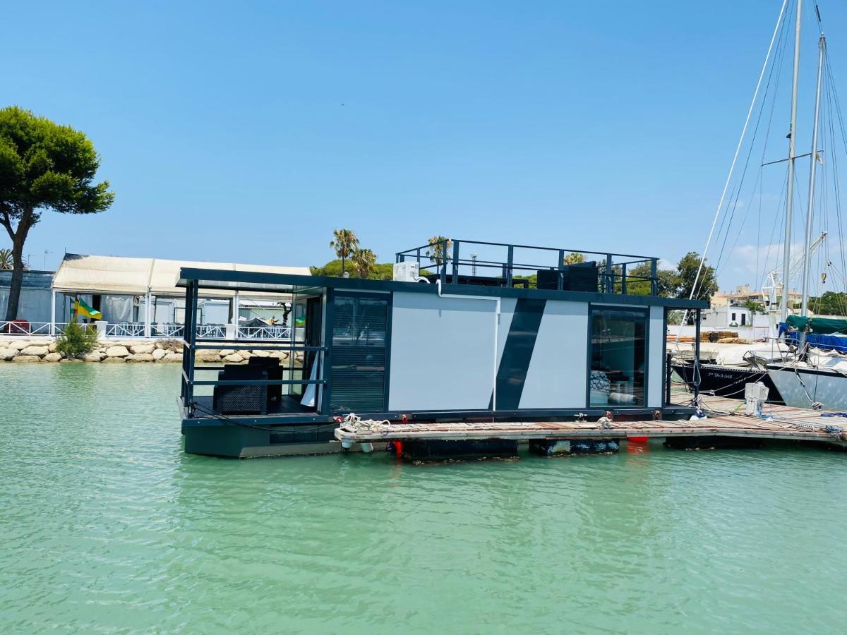 Botel Houseboat Cadiz El Puerto - Casa Flotante El Puerto de Santa María