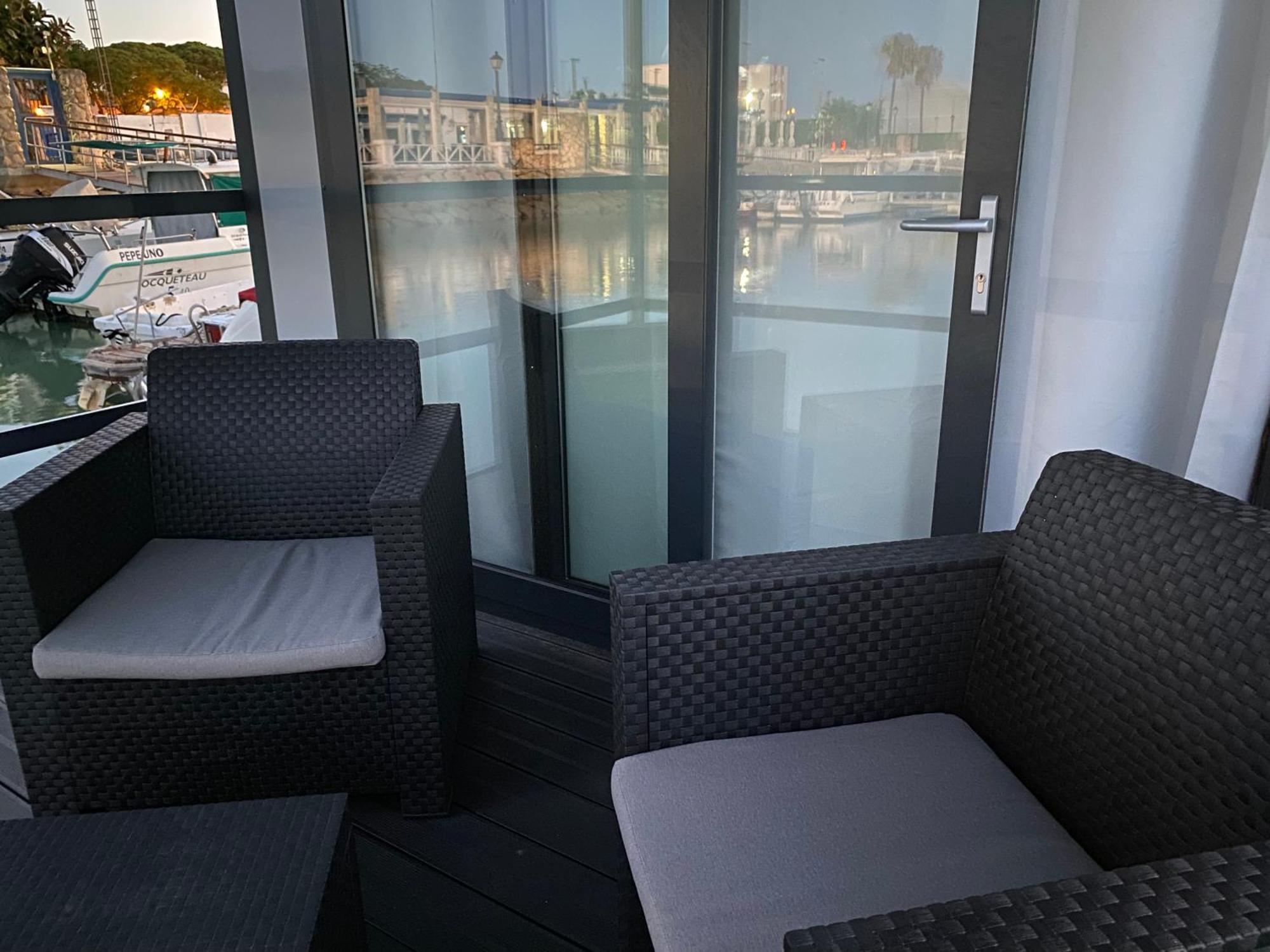 Hotel en barco Houseboat Cadiz El Puerto - Casa Flotante El Puerto de Santa María